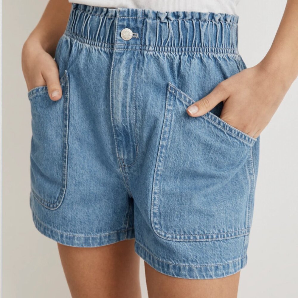 Madewell Denim Pull-On Paperbag Utility Shorts in Arcwood Wash Size 28